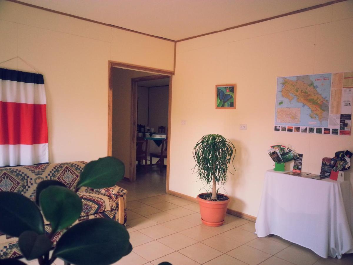 Monte Los Lirios Lodge Monteverde Bagian luar foto