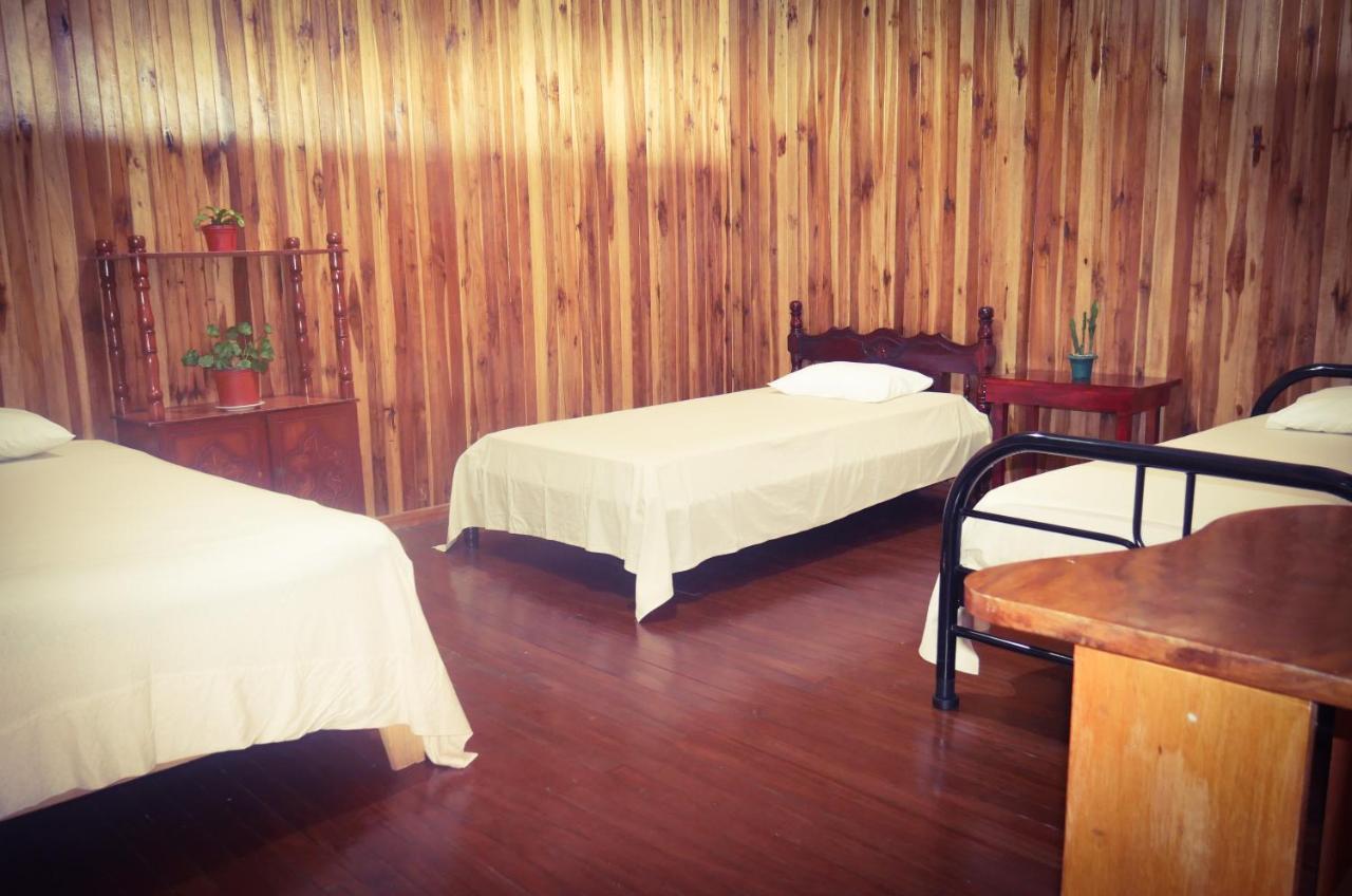 Monte Los Lirios Lodge Monteverde Bagian luar foto